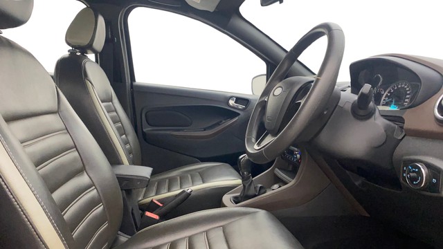 Second-hand 2018 Ford Freestyle Titanium Petrol BSIV for sale in Gulbarga-15