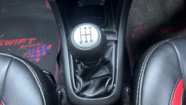 Second-hand 2014 Maruti Suzuki Swift VDI for sale in Visakhapatnam-12