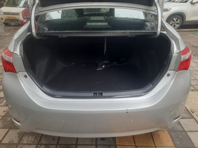 Toyota Corolla Altis VL AT Second-hand 2015 Toyota Corolla Altis VL AT for sale in Mumbai-12