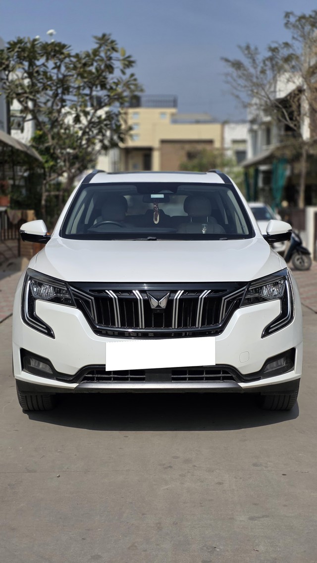 Second-hand 2022 Mahindra XUV700 AX7 AT BSVI for sale in Vadodara-2