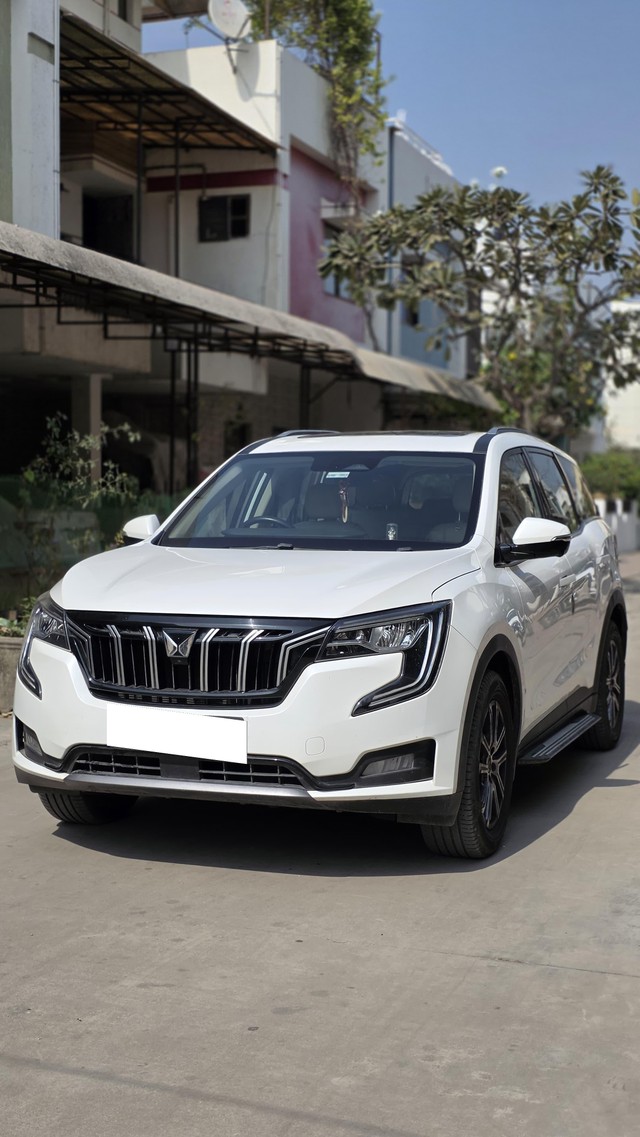 Second-hand 2022 Mahindra XUV700 AX7 AT BSVI for sale in Vadodara-4