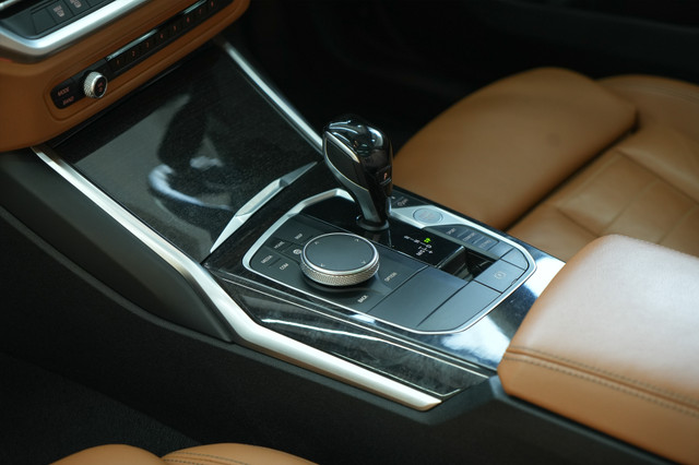 Second-hand 2021 BMW 3 Series Long Wheelbase 330Li M Sport First Edition for sale in Gurgaon-12