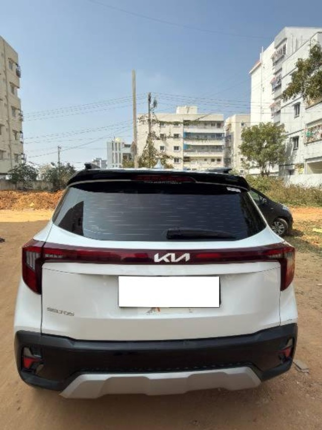 Kia Seltos HTX Second-hand 2023 Kia Seltos HTX for sale in Ranga reddy-2