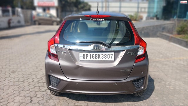 Second-hand 2016 Honda Jazz V CVT for sale in Noida-3