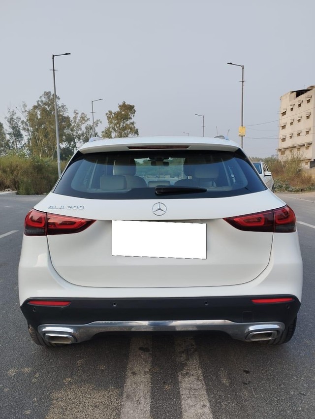 Second-hand 2023 Mercedes-Benz GLA 200 BSVI for sale in New Delhi-2