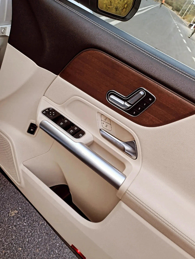 Second-hand 2023 Mercedes-Benz GLA 200 BSVI for sale in New Delhi-7