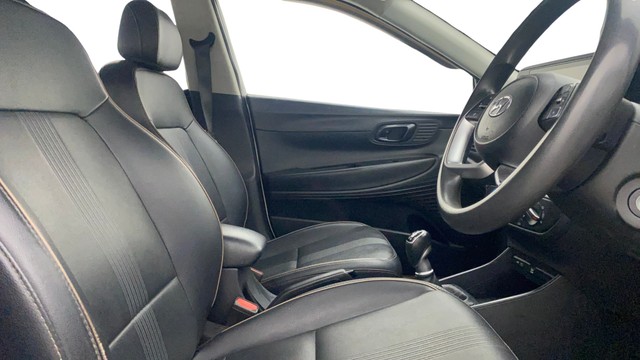 Second-hand 2021 Hyundai i20 Sportz Turbo iMT for sale in Bangalore-15