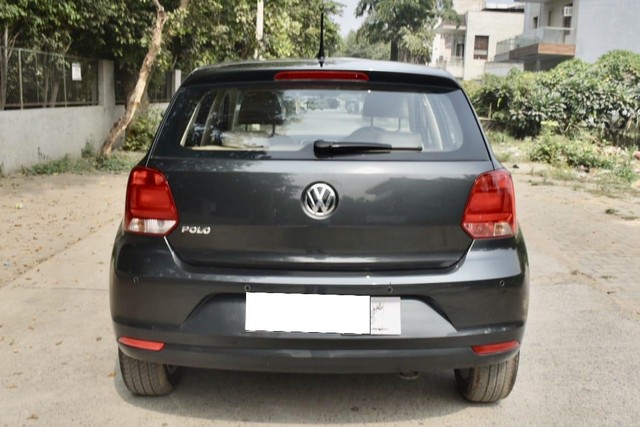 Second-hand 2015 Volkswagen Polo 1.2 MPI Highline for sale in Gurgaon-5