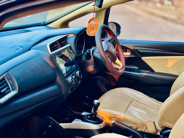 Second-hand 2017 Honda Jazz 1.2 S i VTEC for sale in New Delhi-6