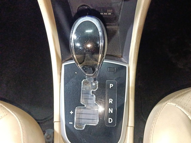 Second-hand 2012 Hyundai Verna 1.6 VTVT AT SX for sale in Kochi-12