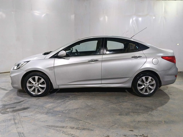 Second-hand 2012 Hyundai Verna 1.6 VTVT AT SX for sale in Kochi-6