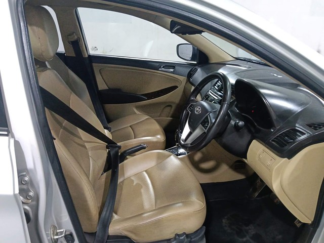 Second-hand 2012 Hyundai Verna 1.6 VTVT AT SX for sale in Kochi-15