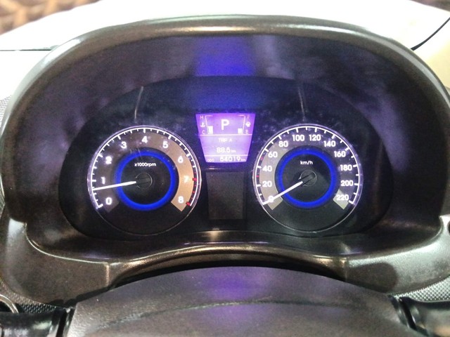 Second-hand 2012 Hyundai Verna 1.6 VTVT AT SX for sale in Kochi-13