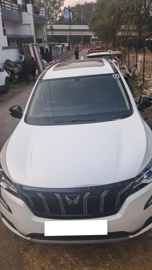 Second-hand 2023 Mahindra XUV700 AX5 BSVI for sale in Jabalpur-17