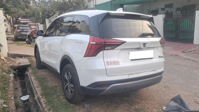 Second-hand 2023 Mahindra XUV700 AX5 BSVI for sale in Jabalpur-8