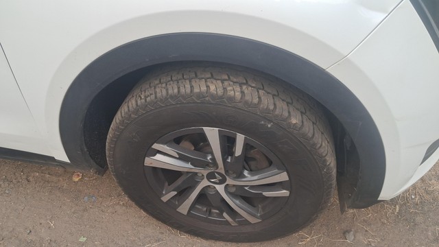 Second-hand 2023 Mahindra XUV700 AX5 BSVI for sale in Jabalpur-15