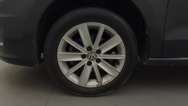 Second-hand 2016 Volkswagen Vento 1.2 TSI Highline BSIV for sale in Mysore-20