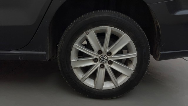 Second-hand 2016 Volkswagen Vento 1.2 TSI Highline BSIV for sale in Mysore-19