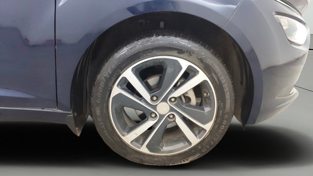 Tata Altroz XZ Diesel Second-hand 2023 Tata Altroz XZ Diesel for sale in Pune-24