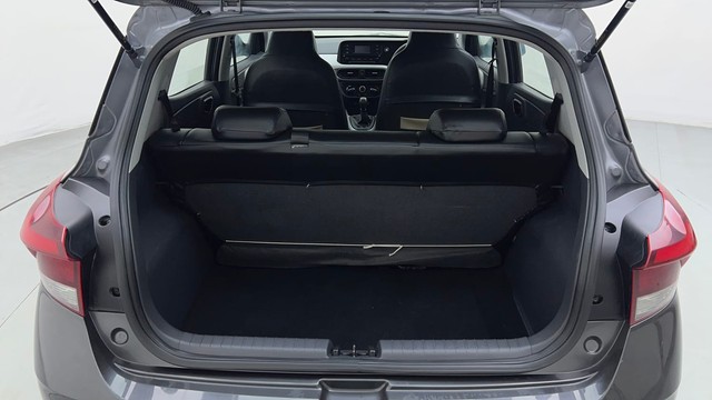 Second-hand 2023 Hyundai Grand i10 Nios Magna for sale in Chandigarh-9