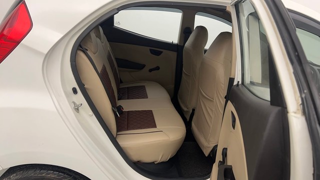 Second-hand 2015 Hyundai EON Magna for sale in Chandigarh-32