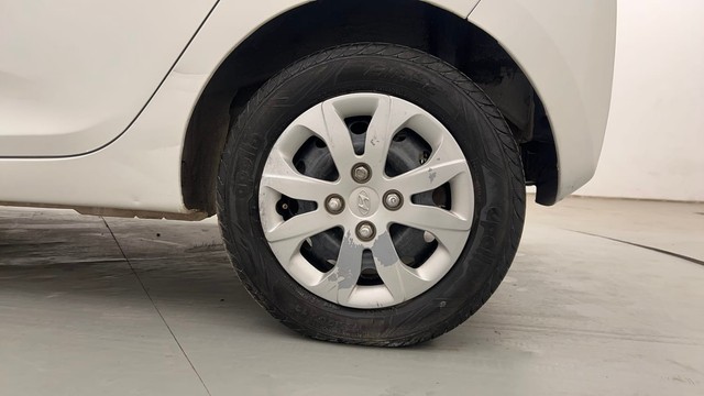 Second-hand 2015 Hyundai EON Magna for sale in Chandigarh-19