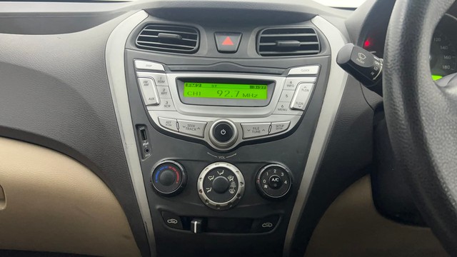 Second-hand 2015 Hyundai EON Magna for sale in Chandigarh-30