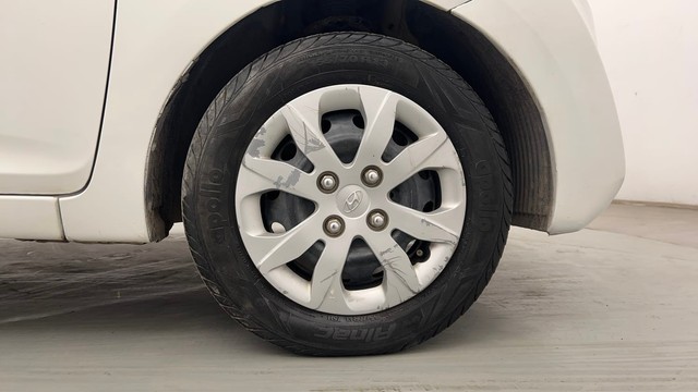 Second-hand 2015 Hyundai EON Magna for sale in Chandigarh-17