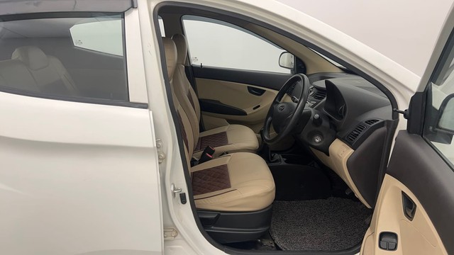 Second-hand 2015 Hyundai EON Magna for sale in Chandigarh-15