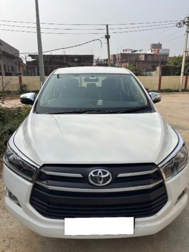 Toyota Innova Crysta 2.4 G MT BSIV Second-hand 2018 Toyota Innova Crysta 2.4 G MT BSIV for sale in Buxar-8