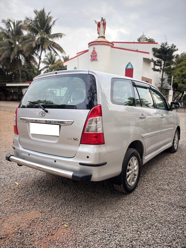 Second-hand 2013 Toyota Innova 2.5 G (Diesel) 7 Seater BS IV for sale in Miraj-8
