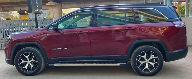 Second-hand 2022 Jeep Meridian Limited Opt AT BSVI for sale in Bangalore-3