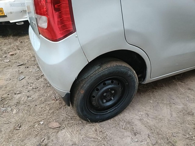 Second-hand 2012 Maruti Suzuki Wagon R LXI BS IV for sale in Mathura-4