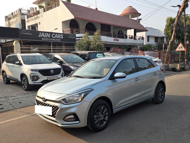 Second-hand 2021 Hyundai i20 Sportz BSVI for sale in Lucknow-3