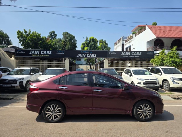 Second-hand 2018 Honda City i-DTEC ZX for sale in Lucknow-10