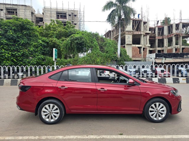 Second-hand 2022 Volkswagen Virtus Highline AT BSVI for sale in Lucknow-1