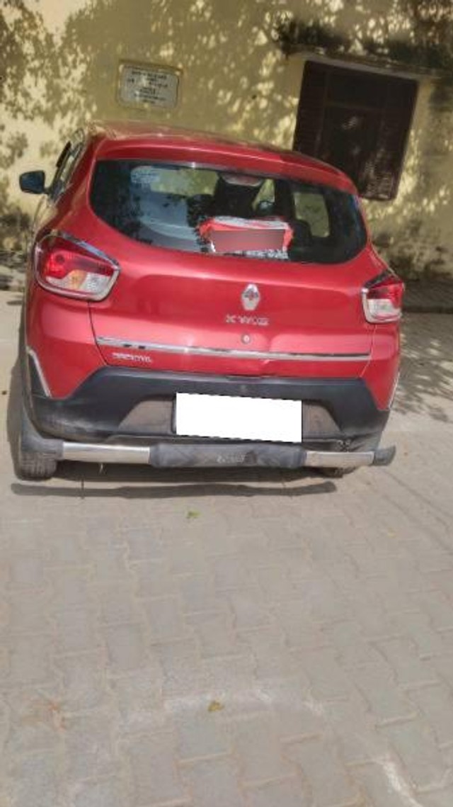 Second-hand 2017 Renault KWID RXT for sale in Orai-1
