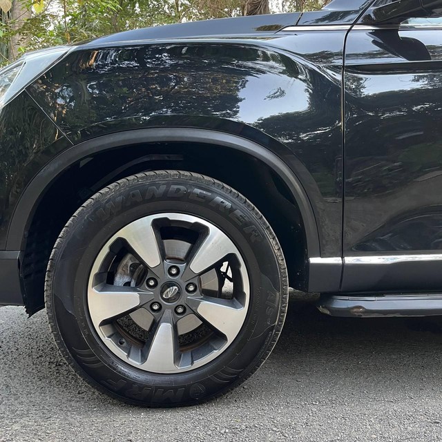 Second-hand 2021 Mahindra Alturas G4 4X4 AT for sale in Mumbai-7