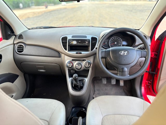 Second-hand 2012 Hyundai i10 Era for sale in Ahmedabad-10