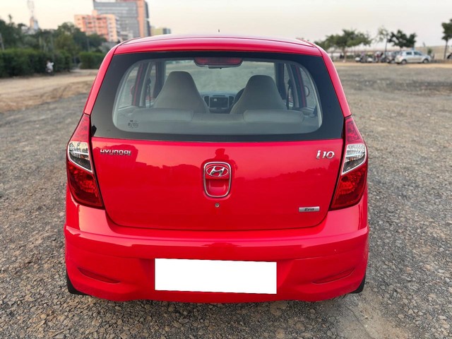 Second-hand 2012 Hyundai i10 Era for sale in Ahmedabad-3