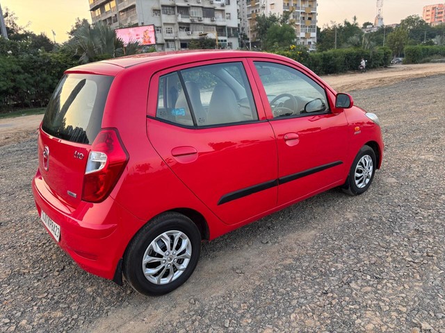 Second-hand 2012 Hyundai i10 Era for sale in Ahmedabad-2