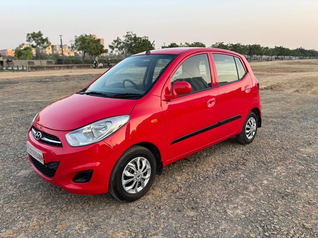 Second-hand 2012 Hyundai i10 Era for sale in Ahmedabad-12