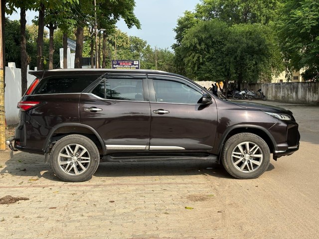 Second-hand 2017 Toyota Fortuner 2.8 4WD MT BSIV for sale in Lucknow-1