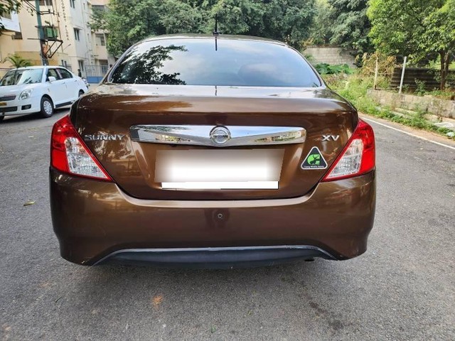 Second-hand 2017 Nissan Sunny XV CVT for sale in Hyderabad-3