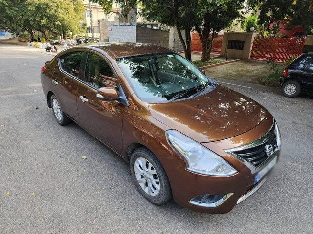 Second-hand 2017 Nissan Sunny XV CVT for sale in Hyderabad-5