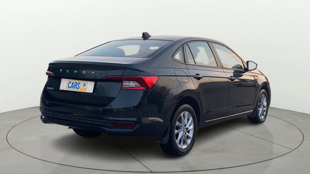 Second-hand 2022 Skoda Slavia 1.0 TSI Ambition AT BSVI for sale in Jaipur-2