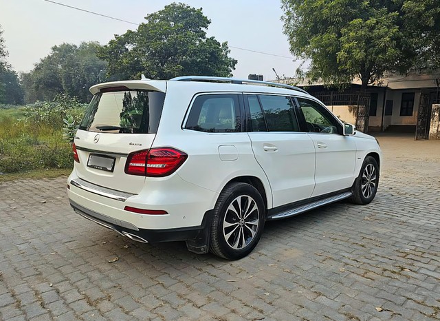 Second-hand 2019 Mercedes-Benz GLS 350d Grand Edition for sale in New Delhi-2