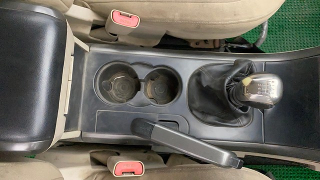 Second-hand 2017 Mahindra XUV500 W6 2WD for sale in Lucknow-13