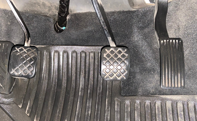 Second-hand 2020 MG Hector Sharp Diesel MT BSIV for sale in Surat-14