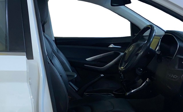 Second-hand 2020 MG Hector Sharp Diesel MT BSIV for sale in Surat-15